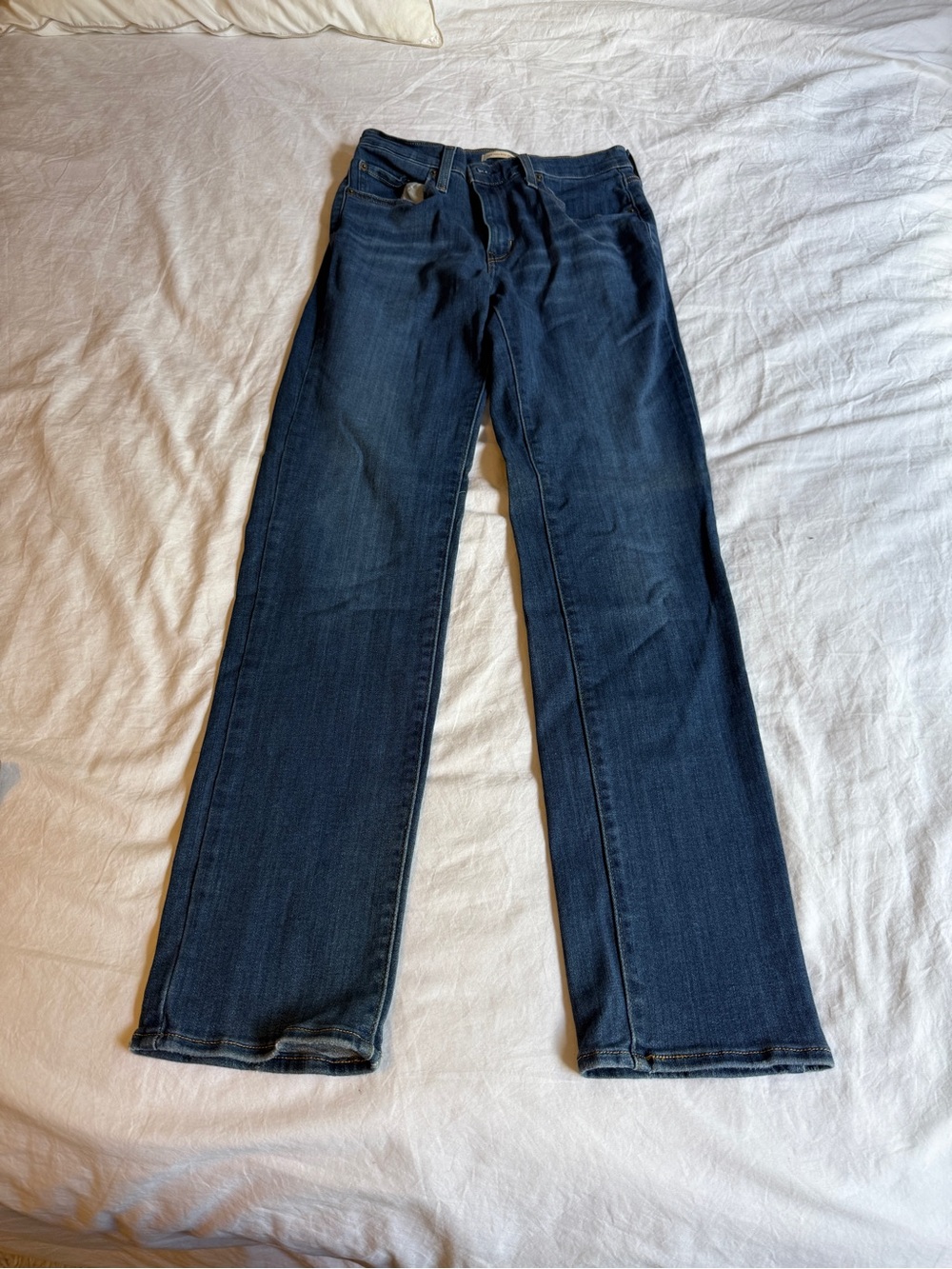 Levi's Women's Indigo Straight-Leg Jeans
